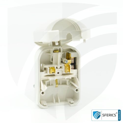 Adapter SCP3 Schuko Stecker Typ EF auf UK Stecker Typ G | mit hochwertiger Erdung und 13 Ampere Sicherung | Reiseadapter 22 Adapter SCP3 Schuko Stecker Typ EF auf UK Stecker Typ G | mit hochwertiger Erdung und 13 Ampere Sicherung | Reiseadapter.