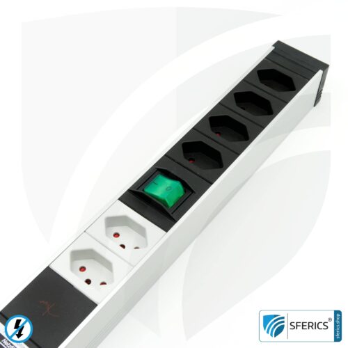 PC Steckdosenleiste 6-fach (4+2), geschirmt NF | mit Ein/Aus Schalter, Überspannungsschutz und Vollschutz HF Filtersystem bis 80 MHz | Typ J Schweiz /LI 12 PC Steckdosenleiste 6-fach (4+2), geschirmt NF | mit Ein/Aus Schalter, Überspannungsschutz und Vollschutz HF Filtersystem bis 80 MHz | Typ J Schweiz /FL