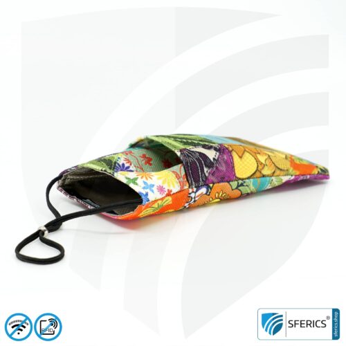 Handyhülle eWall für das Smartphone | Unikat im Design FLOWERPOWER | Anti Elektrosmog inkl. 5G | 3in1 Schutz inkl. RFID Blocker | Handytasche für iPhone, Android, ... 26 Handyhülle eWall für das Smartphone | Unikat im Design FLOWERPOWER | Anti Elektrosmog inkl. 5G | 3in1 Schutz inkl. RFID Blocker | Handytasche für iPhone, Android, ... | XXL