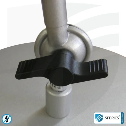 Geschirmte Lampe LONDON im Design SILBER | Schreibtischlampe für den hellen Arbeitplatz oder als geniale Werklampe | E27 Fassung 27 Geschirmte Lampe im Design SILBER | Schreibtischlampe für den hellen Arbeitplatz oder als geniale Werklampe | E27 Fassung