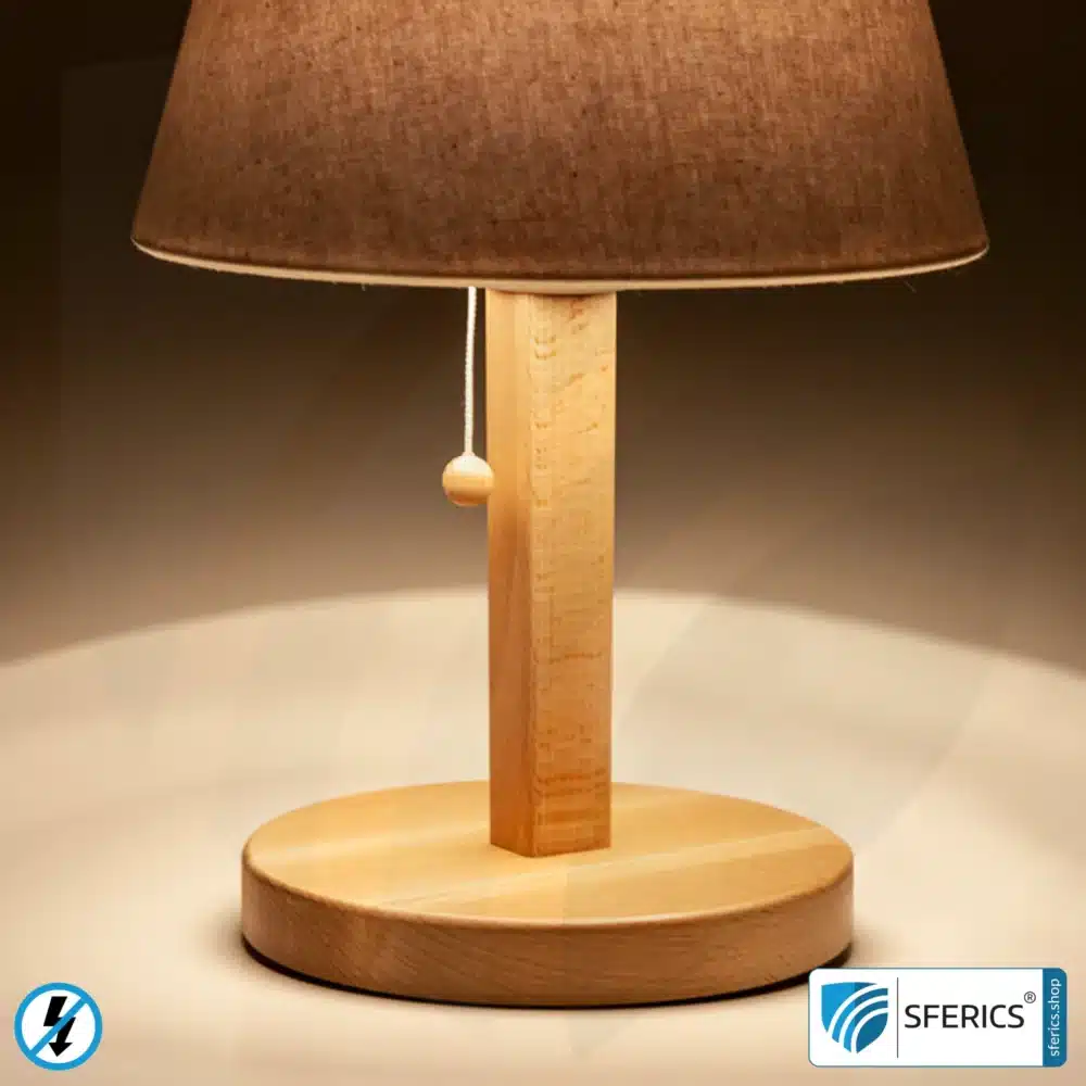 Geschirmte Tischlampe aus Buchenholz | Lampenschirm NATUR | aus Chintz, einem Baumwollgewebe in Leinenbindung | E27 Fassung