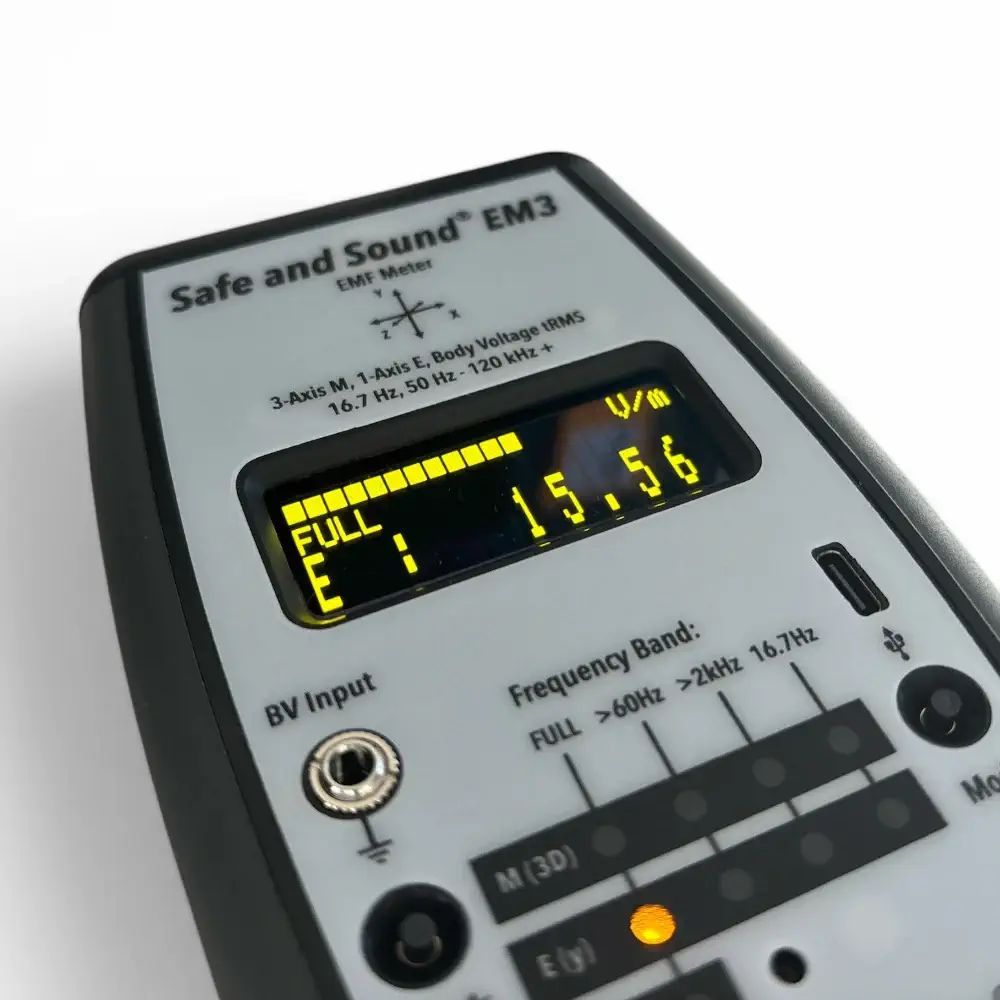 Safe & Sound EM3 Detektor | Frequenzbereich 16 Hz - 120 kHz | Hohe Empfindlichkeit ab 1 nT (0,01 mG) | 3D Magnetfeldmessung. Feedbild.